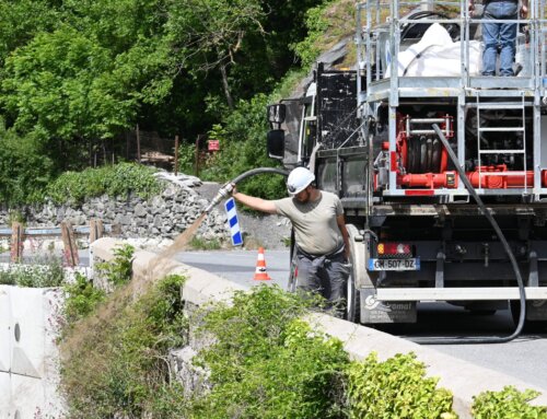 Roya : L&rsquo;hydromulching pour revégétaliser les berges